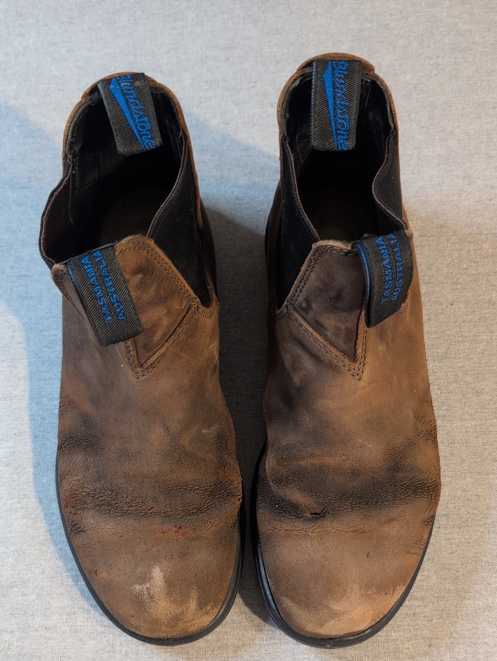 Men's Blundstone Rustic Brown Water-resistant Chelsea Boots, Size 9